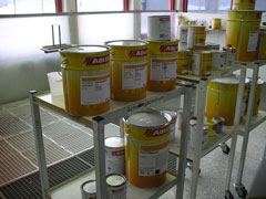 Универсальный лак для мебели LEGNOPUR